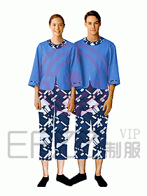 更衣服務員014